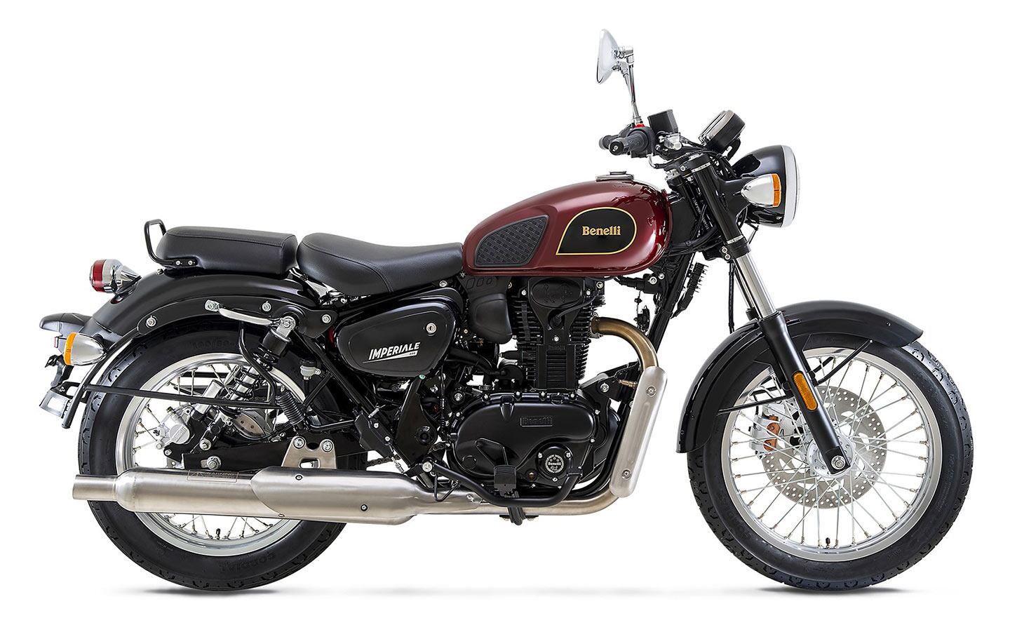 You get just the basics on the Imperiale 400, with an air-cooled single-cylinder engine (now Euro 5 compliant), double cradle steel frame, and five-speed transmission.