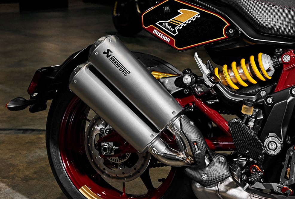 Akro pipe gives a premium look and sound. Öhlins rear piggyback shock is fully adjustable; rearsets can also be repositioned to suit.