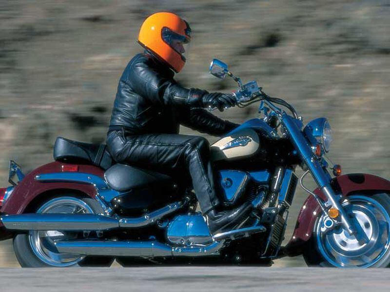 SUZUKI VL1500 INTRUDER (1998-2002) Motorcycle Review