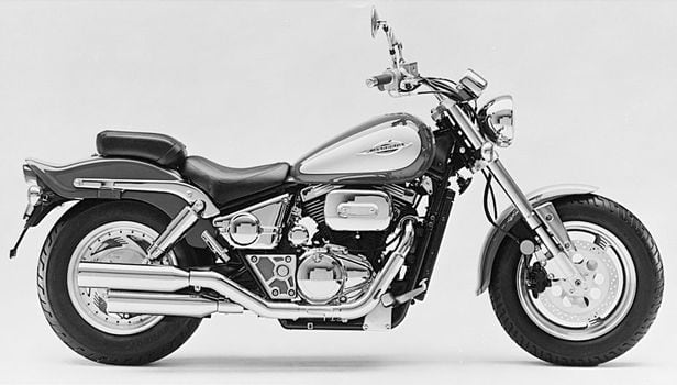 A 1997 Review of Suzuki's '97 Intruder 800 and Marauder from our  Middleweight Comparison