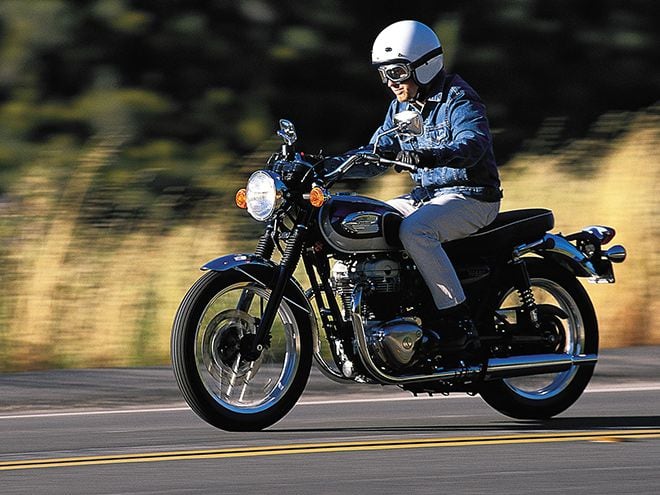 Retro Review of the 2000 Kawasaki W650 | Motorcycle Cruiser