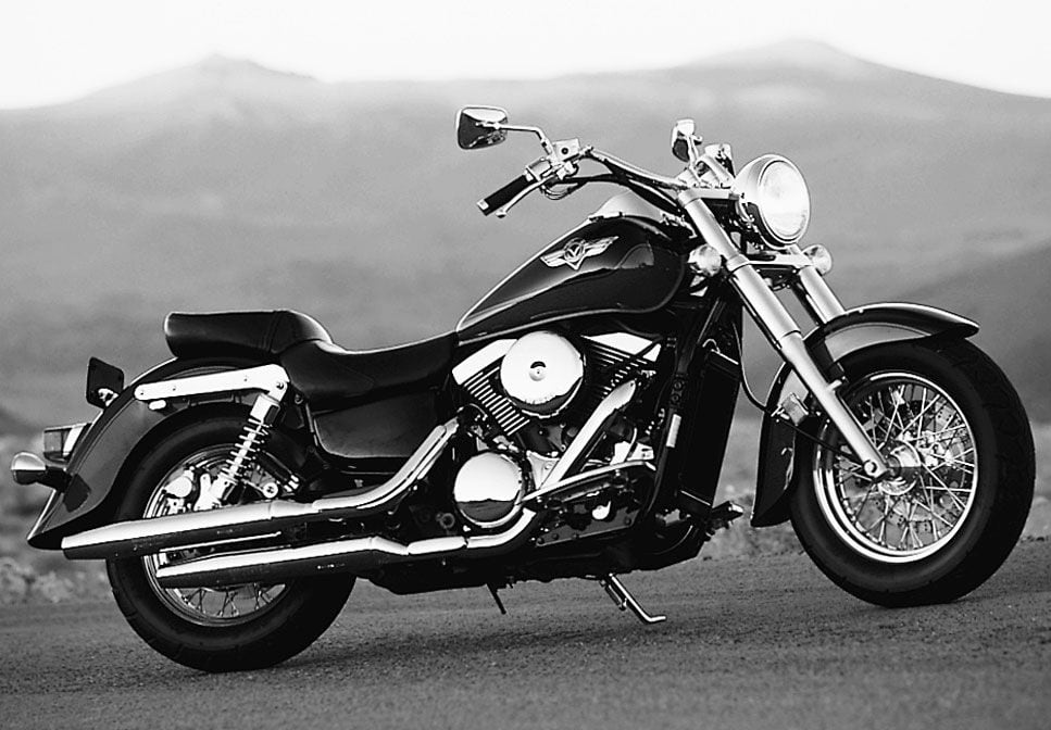 Big Twin Rumble Kawasaki Vulcan 1500 Classic Motorcycle Cruiser
